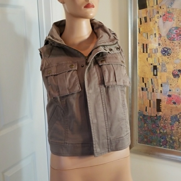 Victoria's Secret Jackets & Blazers - ⚘3 for $50⚘VS LONDON JEANS CHINO CROP VEST